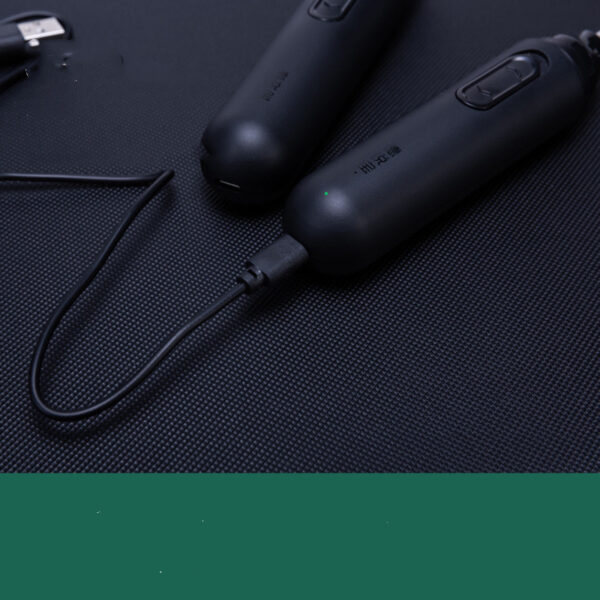 USB Rechargeable Nose Hair Trimmer - Image 4